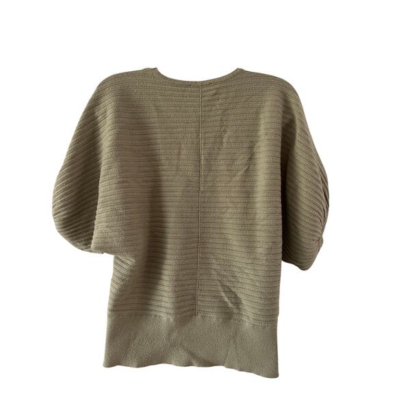 Tahari Green Ribbed Knit Sweater Short Puffy Dolman Sleeves Size Medium - Picture 2 of 9